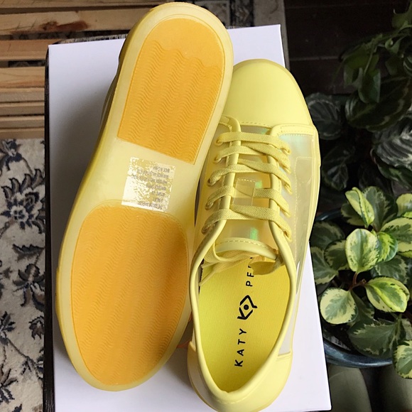 2 pairs left! Katy Perry Iridescent sneakers - Picture 9 of 14